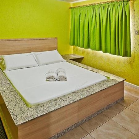 Motel Aquarius Ponta Grossa  Extérieur photo
